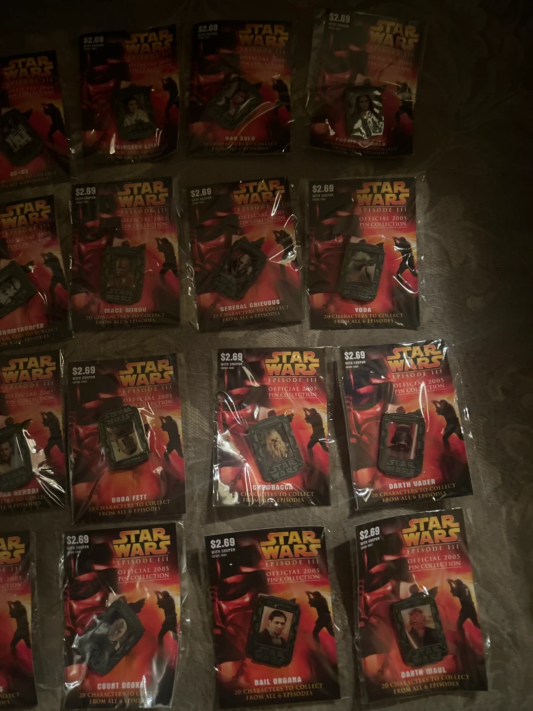 Star Wars Episode III Official 2005 Pin Collection - photo 3