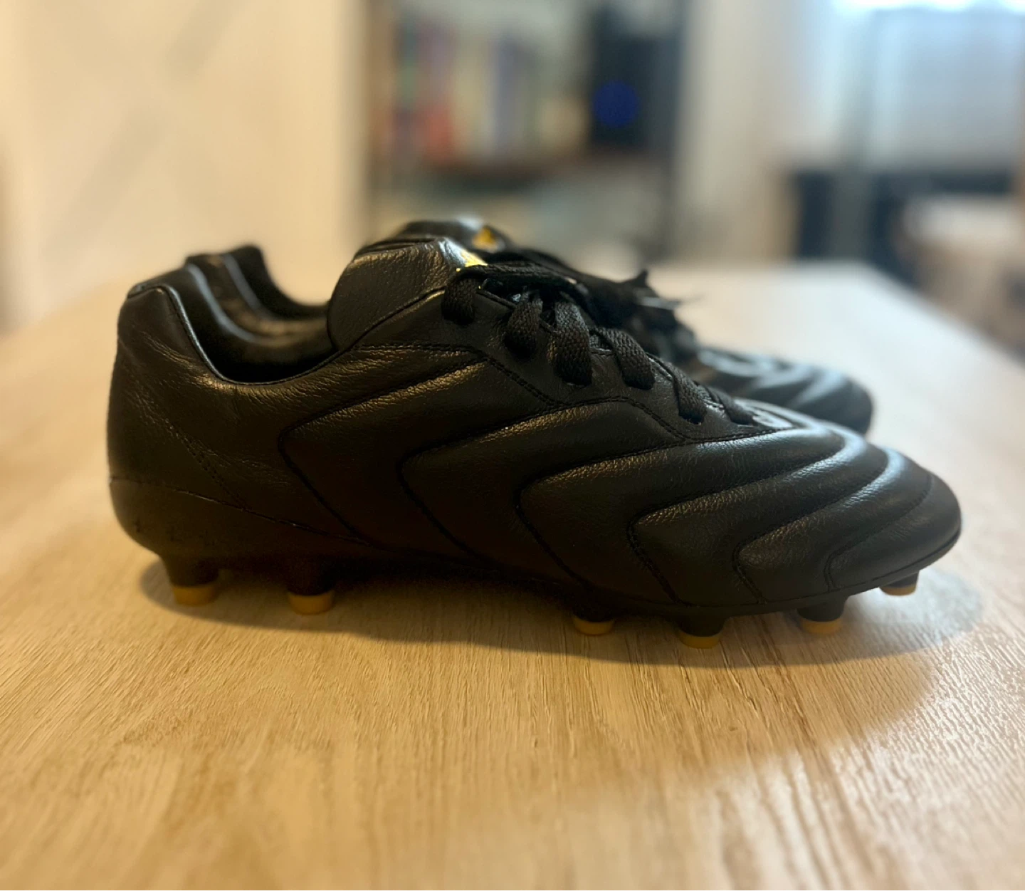 Pantofola d'Oro Black Leather Soccer Cleats - Size 7 - photo 3