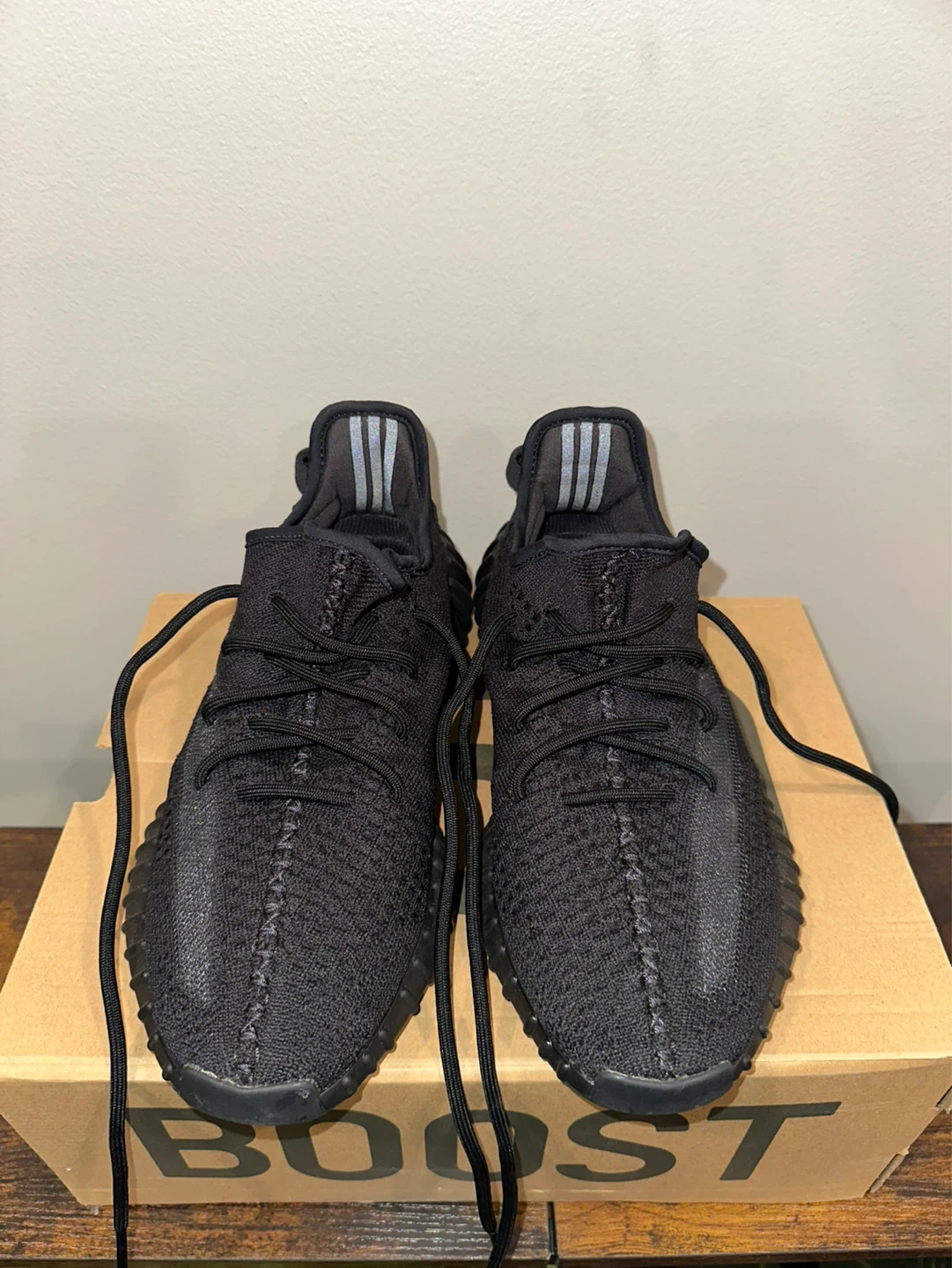 Adidas Yeezy Boost 350 V2 Black - photo 2