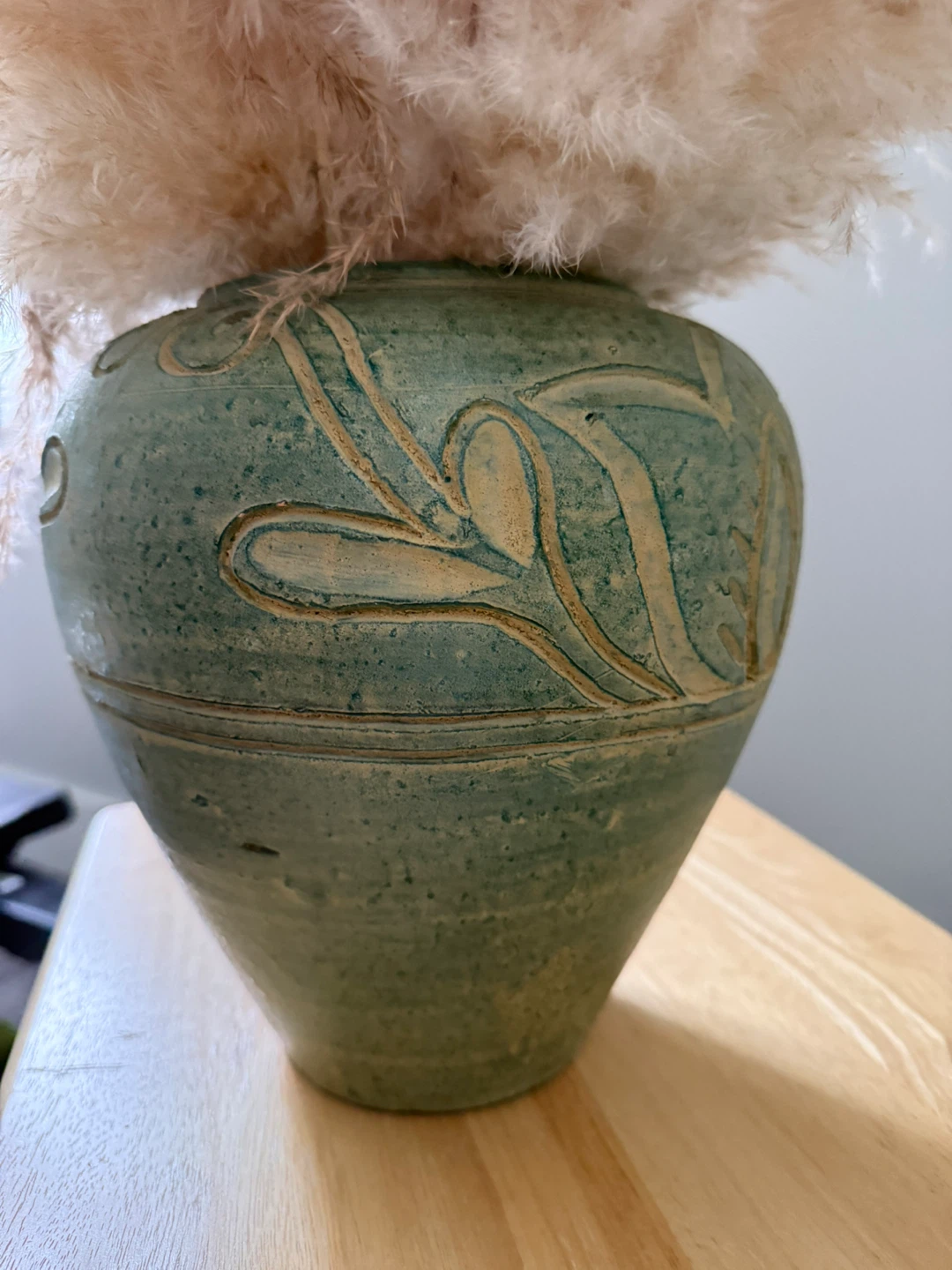 Substantial Ceramic Embossed Vase with Large Pampas Grass - photo 3