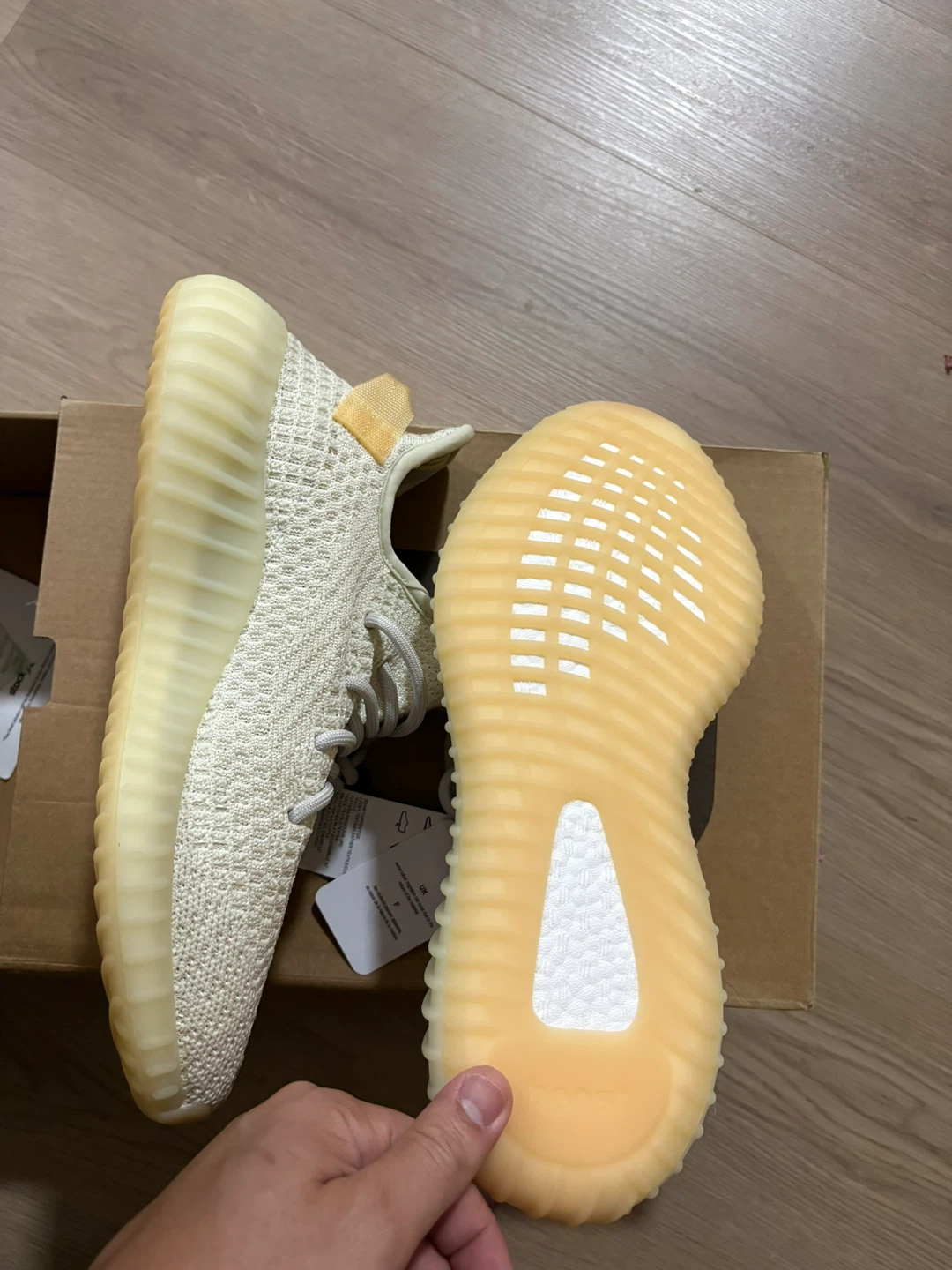 Adidas Yeezy Boost 350 V2 "Lundmark" Size 9 - photo 3
