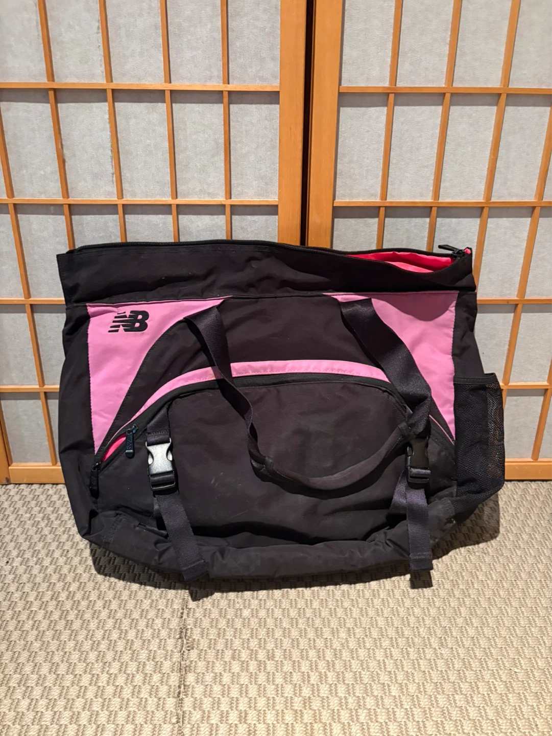 New Balance yoga  Bag - Black and Pink