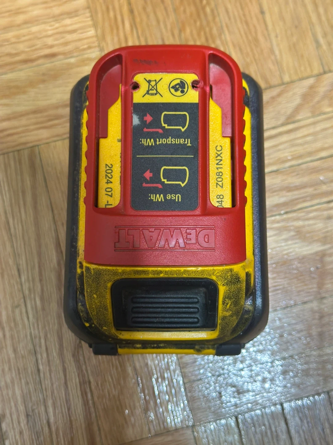 DEWALT FLEXVOLT 6.0 Ah Lithium Ion Battery - photo 3