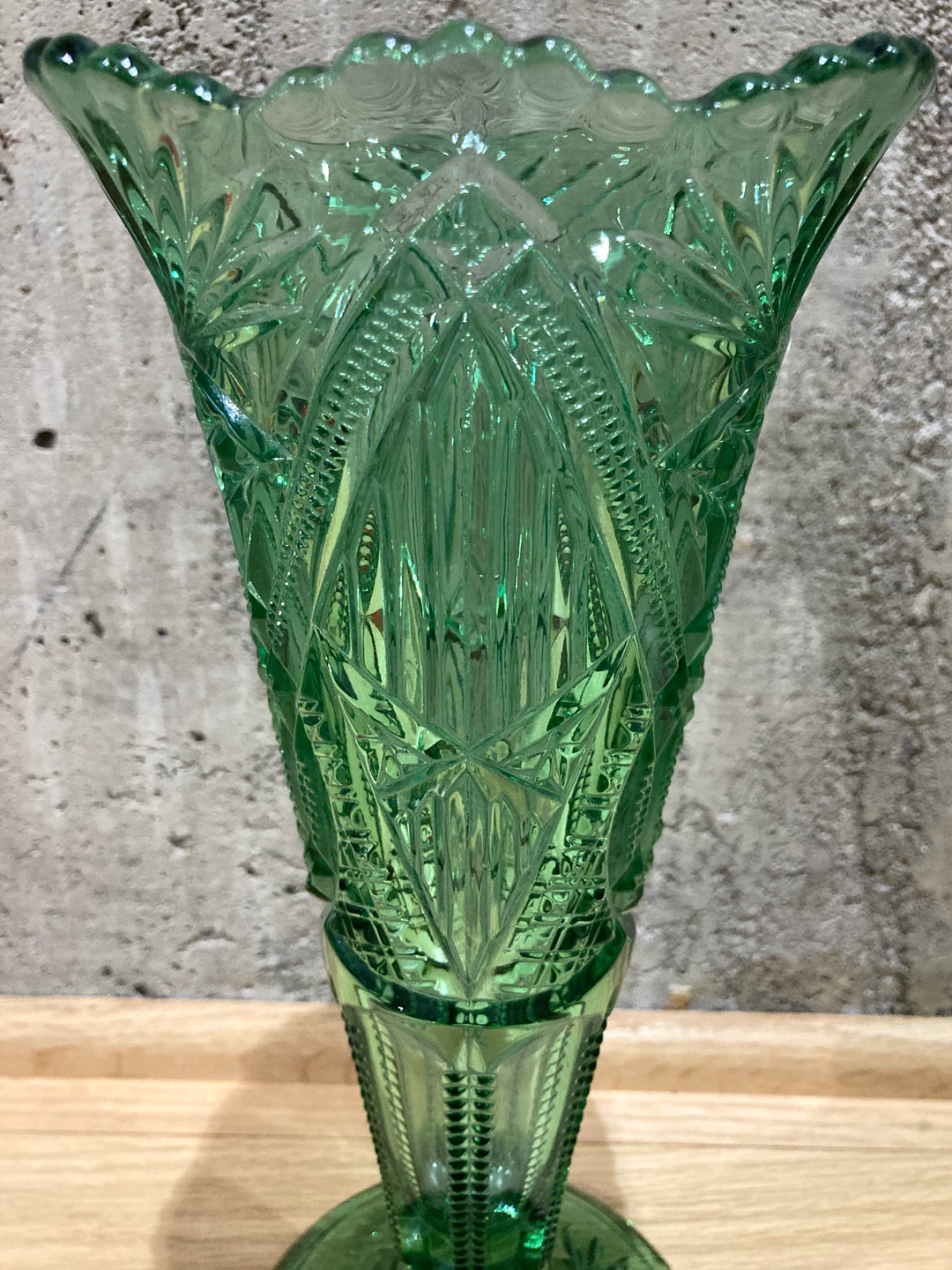 VTG Green 10" Trumpet Vase EAPG Depression Glass Art Deco - photo 2