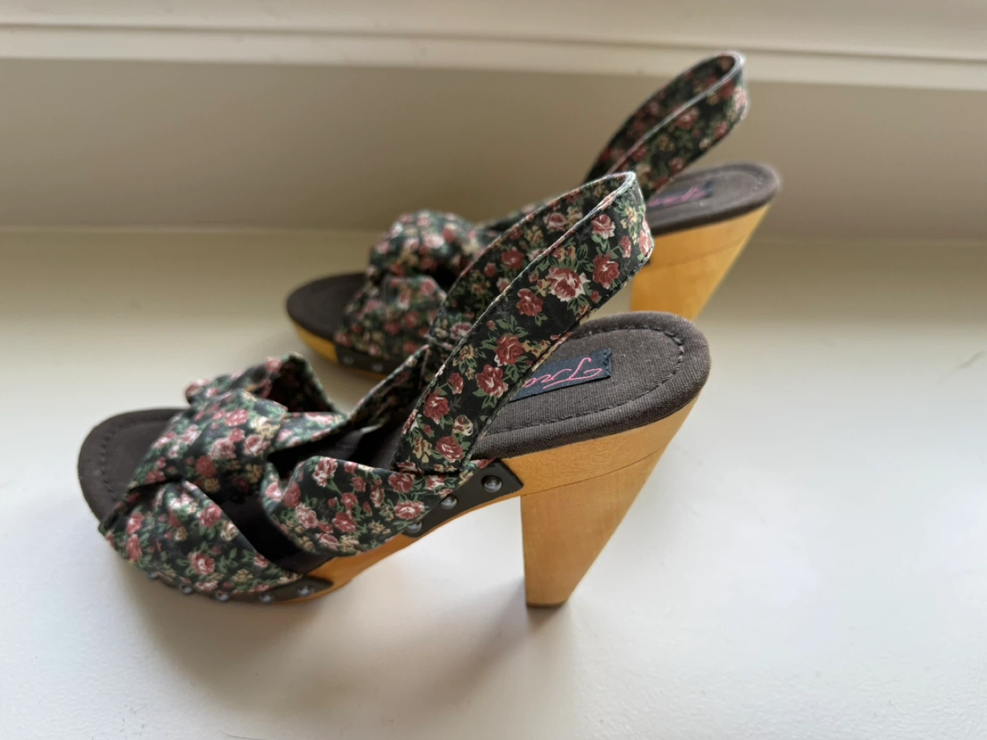 Zara Floral Slingback Wedge Sandals Size 37 - photo 4