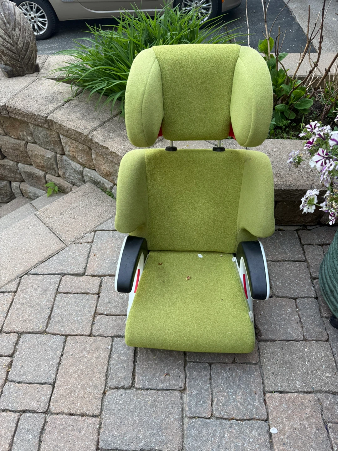 Green Booster Car Seat - photo 3