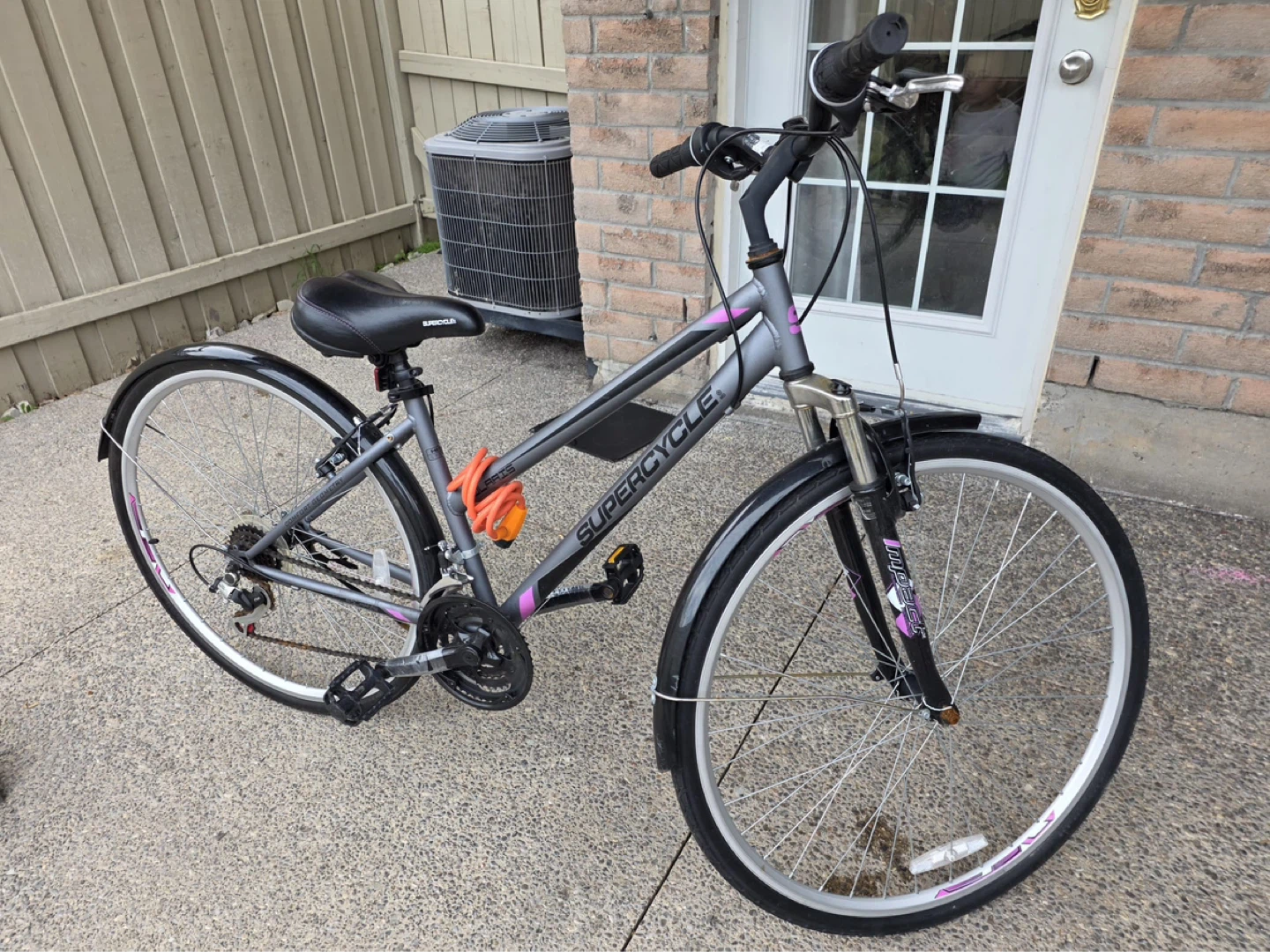 Supercycle Women's Hybrid Bike - photo 2