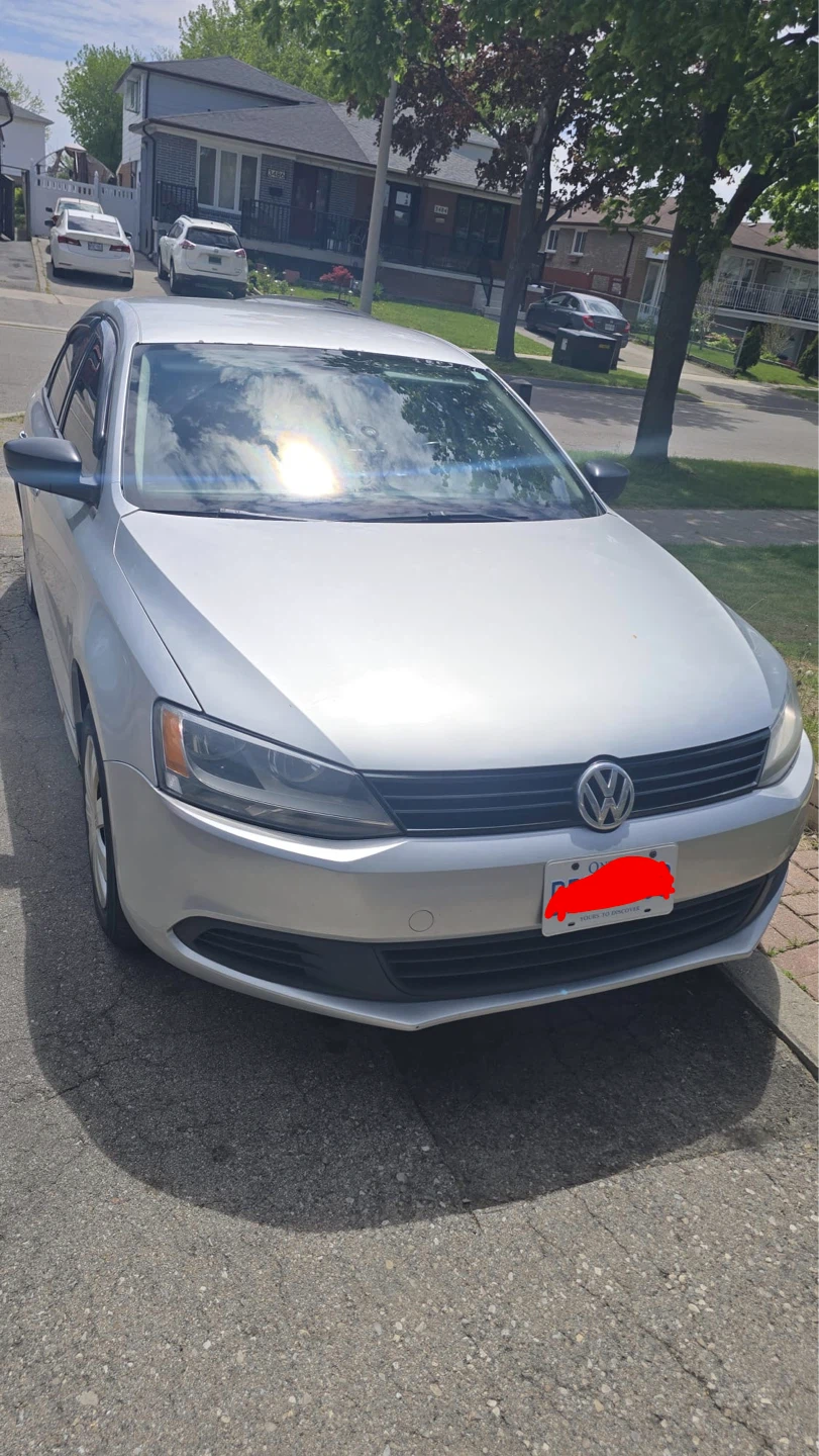 Volkswagen Jetta Sedan - Silver - photo 3