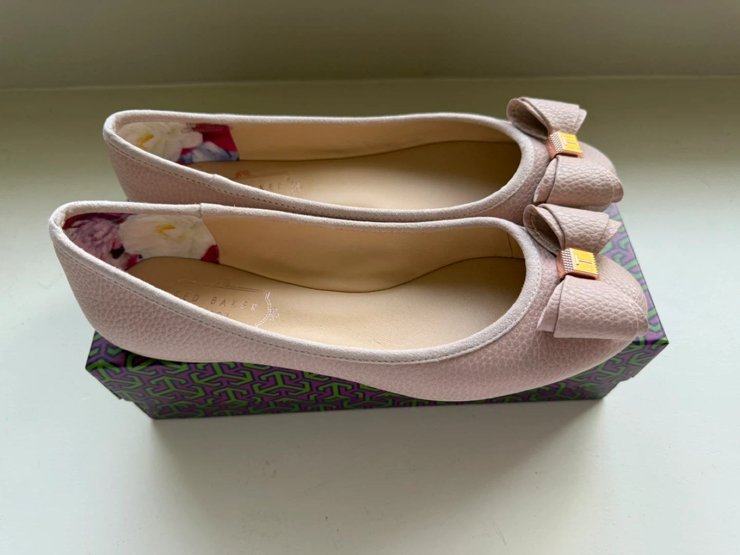 Ted Baker London Pink Leather Bow Ballet Flats Size 36.5 - photo 4