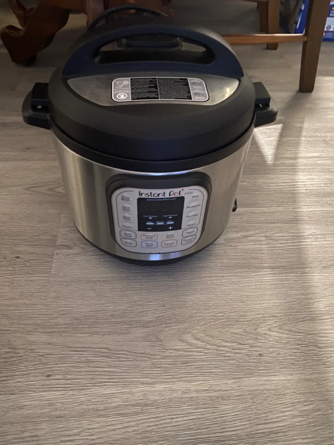 Instant Pot Multi-Cooker (Good Condition) - photo 3