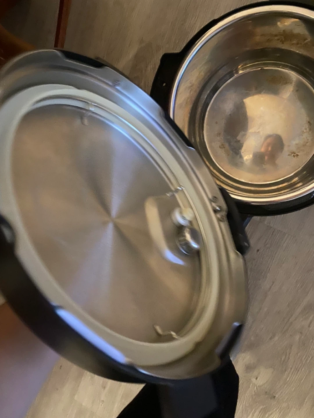 Instant Pot Multi-Cooker (Good Condition) - photo 2