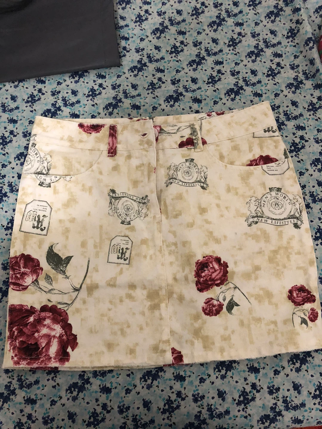2 mini skirts and a halter top - photo 2
