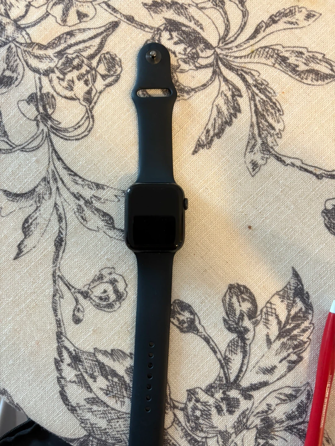 Apple Watch SE with charger included