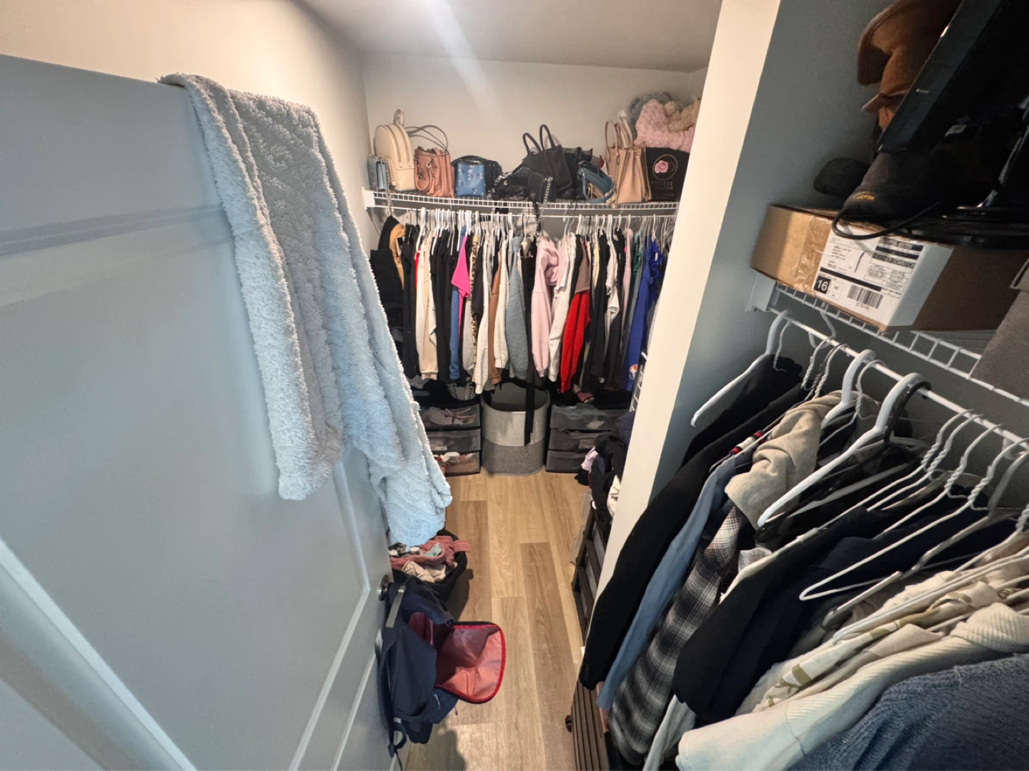1 bedroom 1 bath Aparment downtown - photo 3