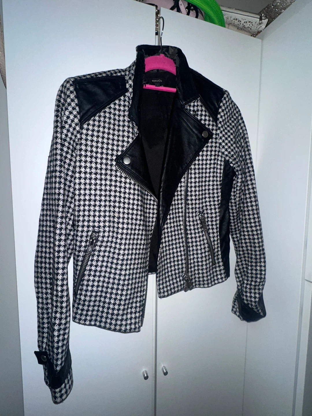 Moving Sale! 8 Jackets/Bazers for $60 - photo 4