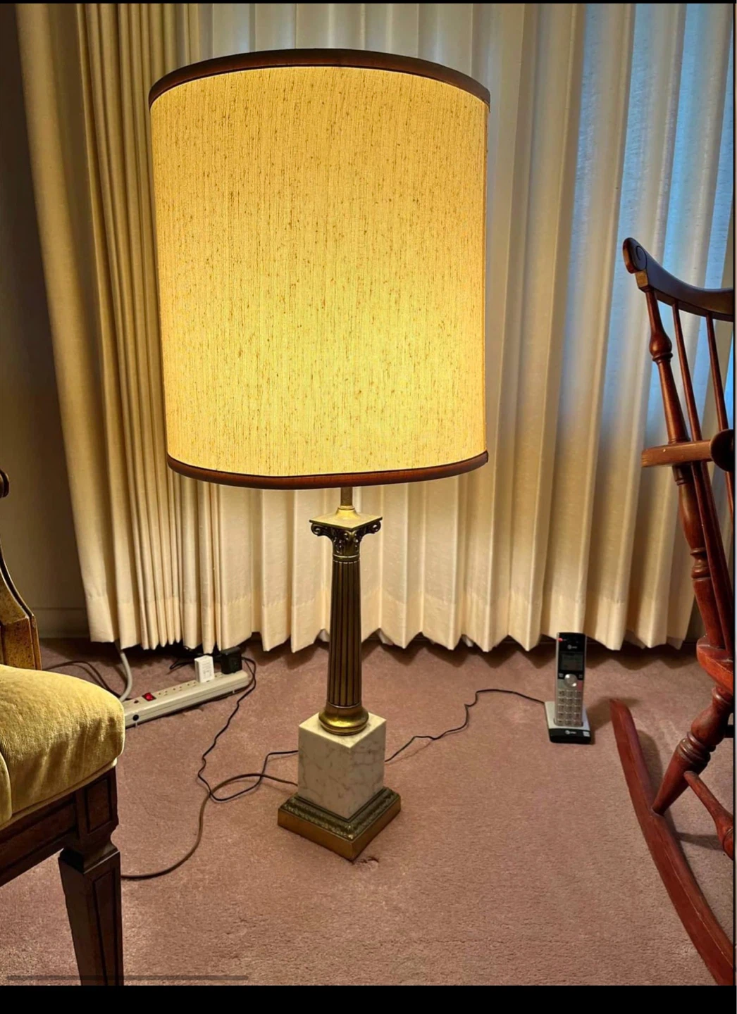 Vintage Brass and Marble Corinthian Column Table Lamp - photo 2