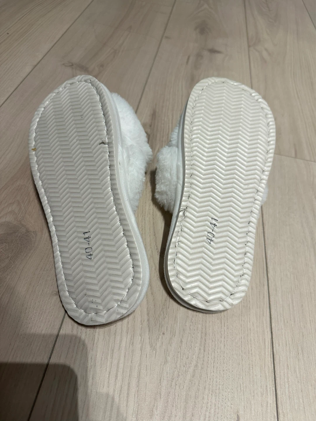 Bridal Slippers – Like New ✨ - photo 3