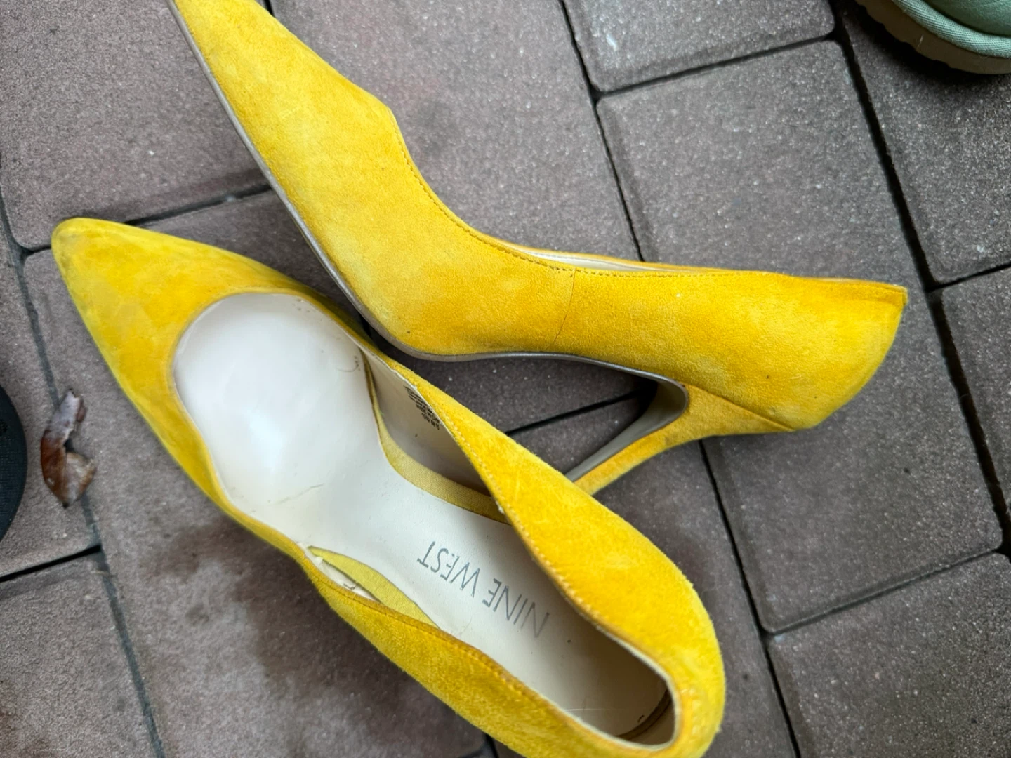 Nine West Yellow Suede Heels - Size 6.5M - photo 2