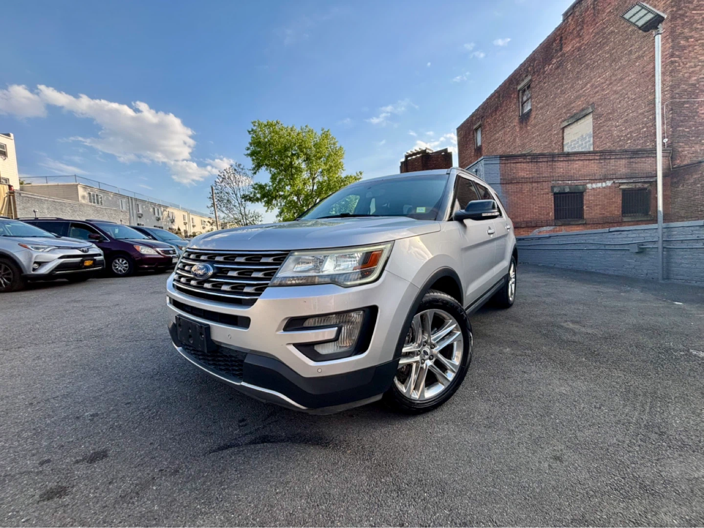 2016 Ford Explorer XLT Silver