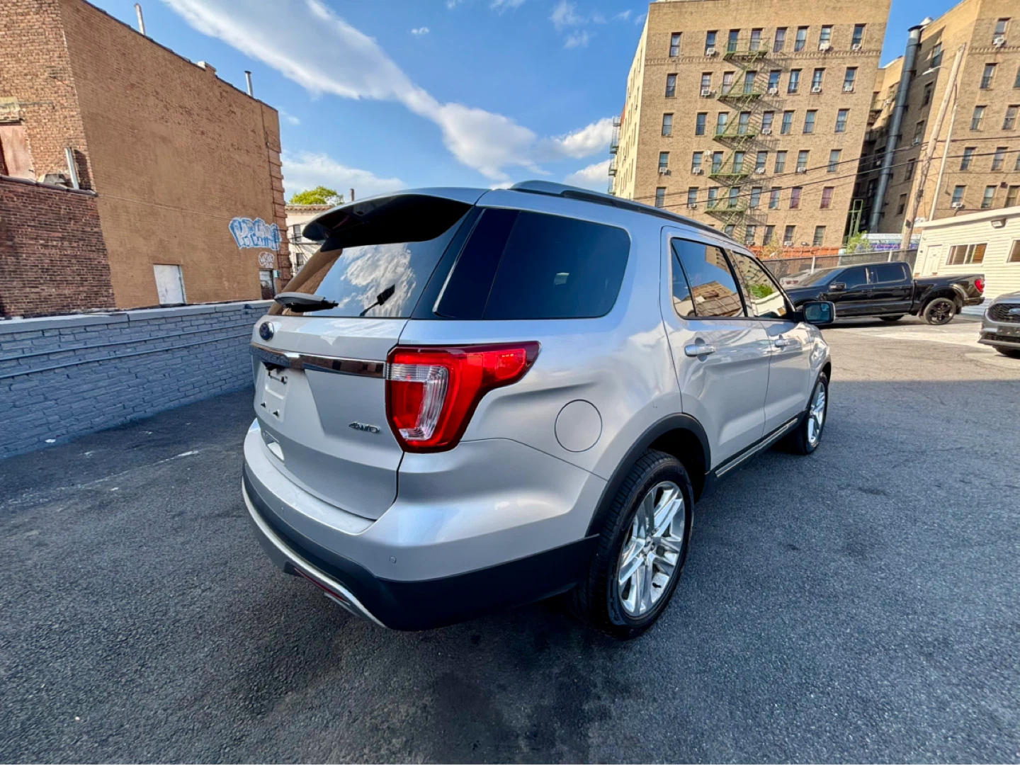 2016 Ford Explorer XLT Silver - photo 5