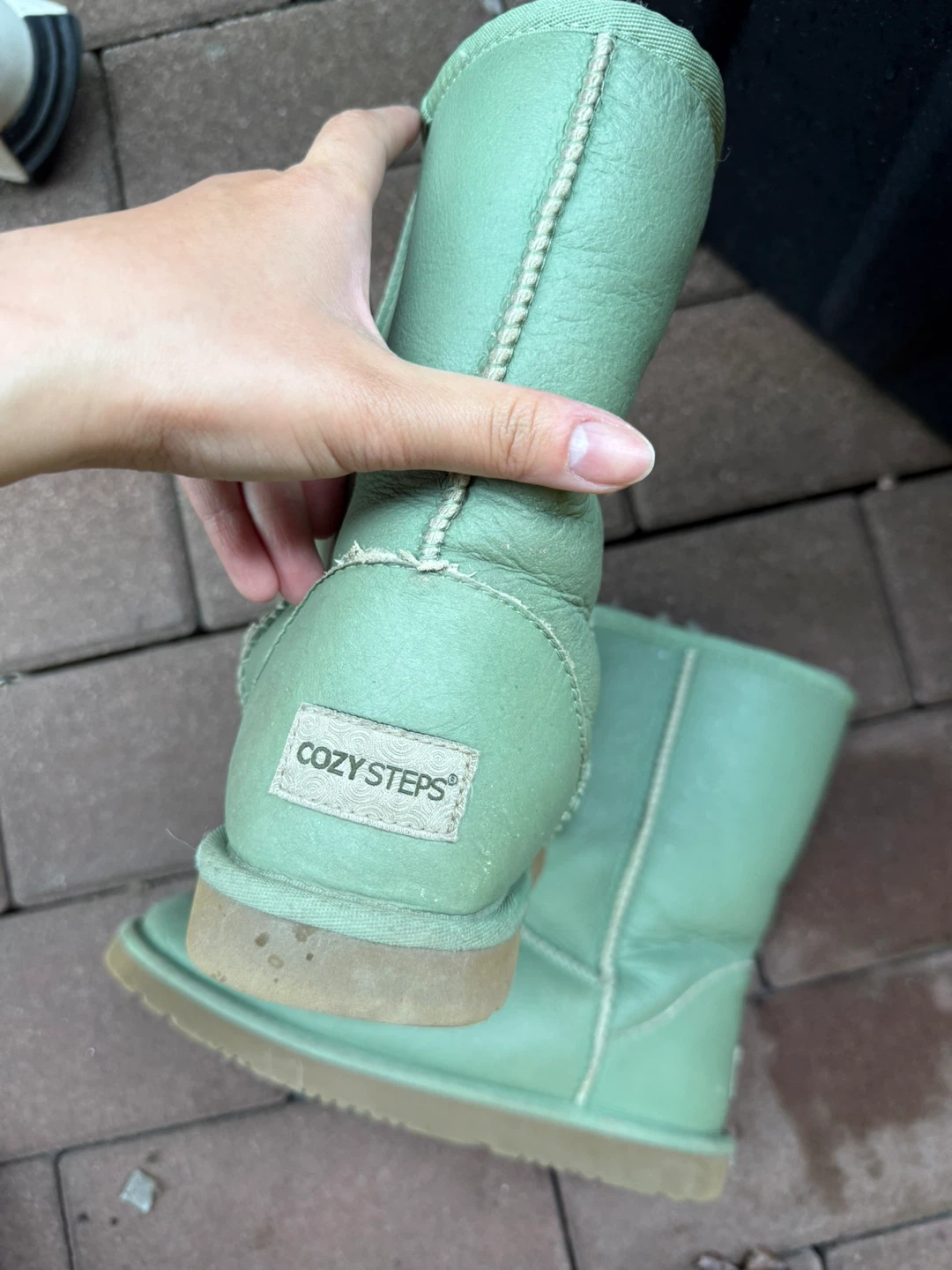 Cozy Steps green winter boots - photo 2