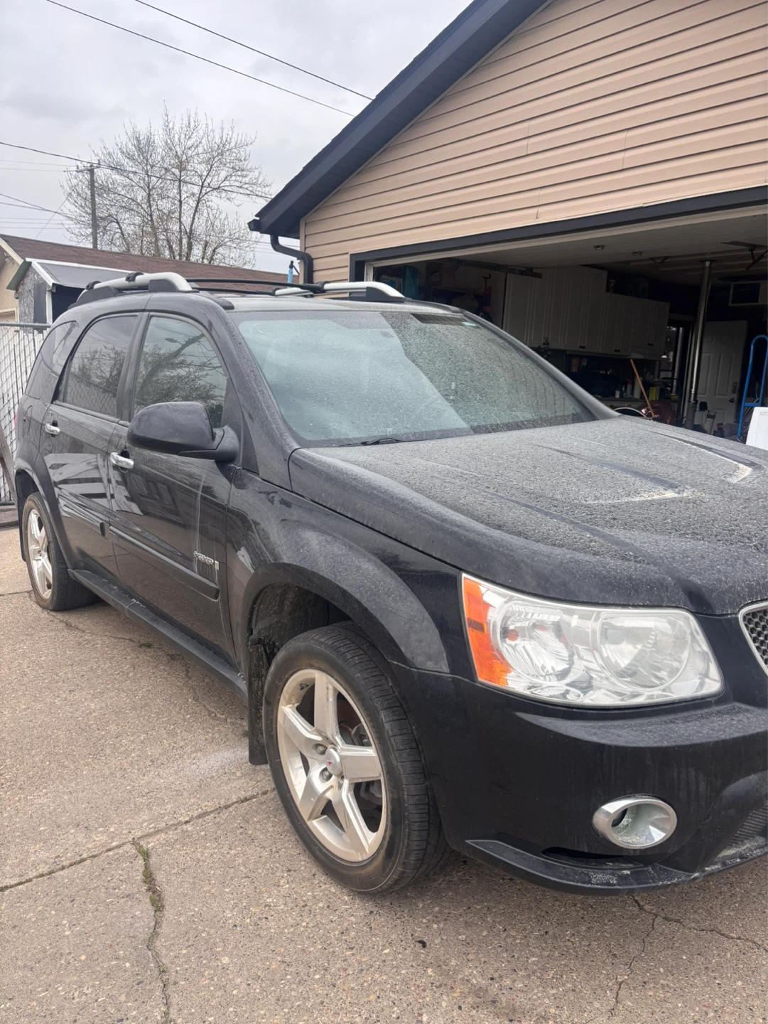 Black Pontiac Torrent AWD - photo 2