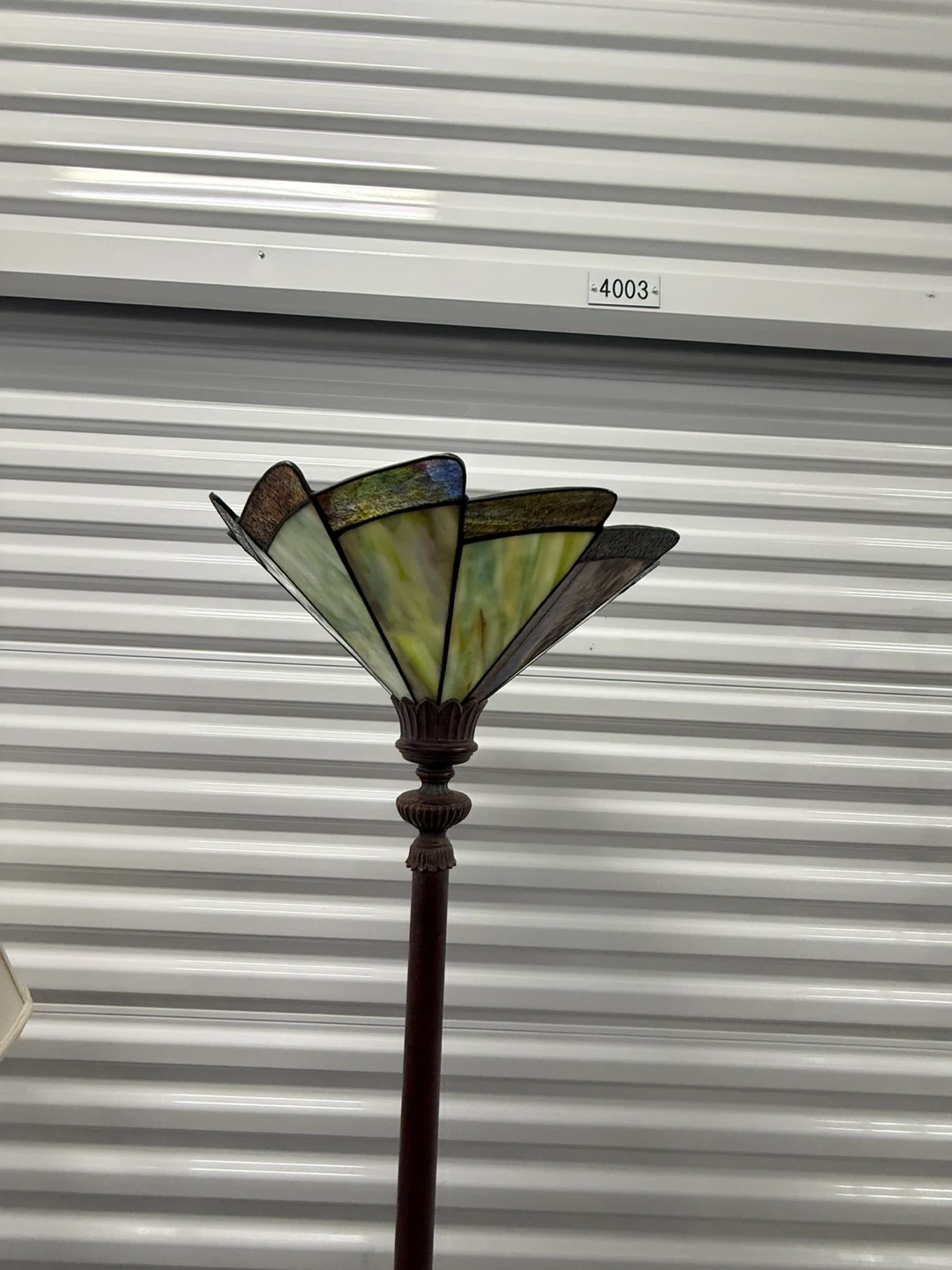 VTG Tiffany Style Floor Lamp w/Stained Glass Shade
