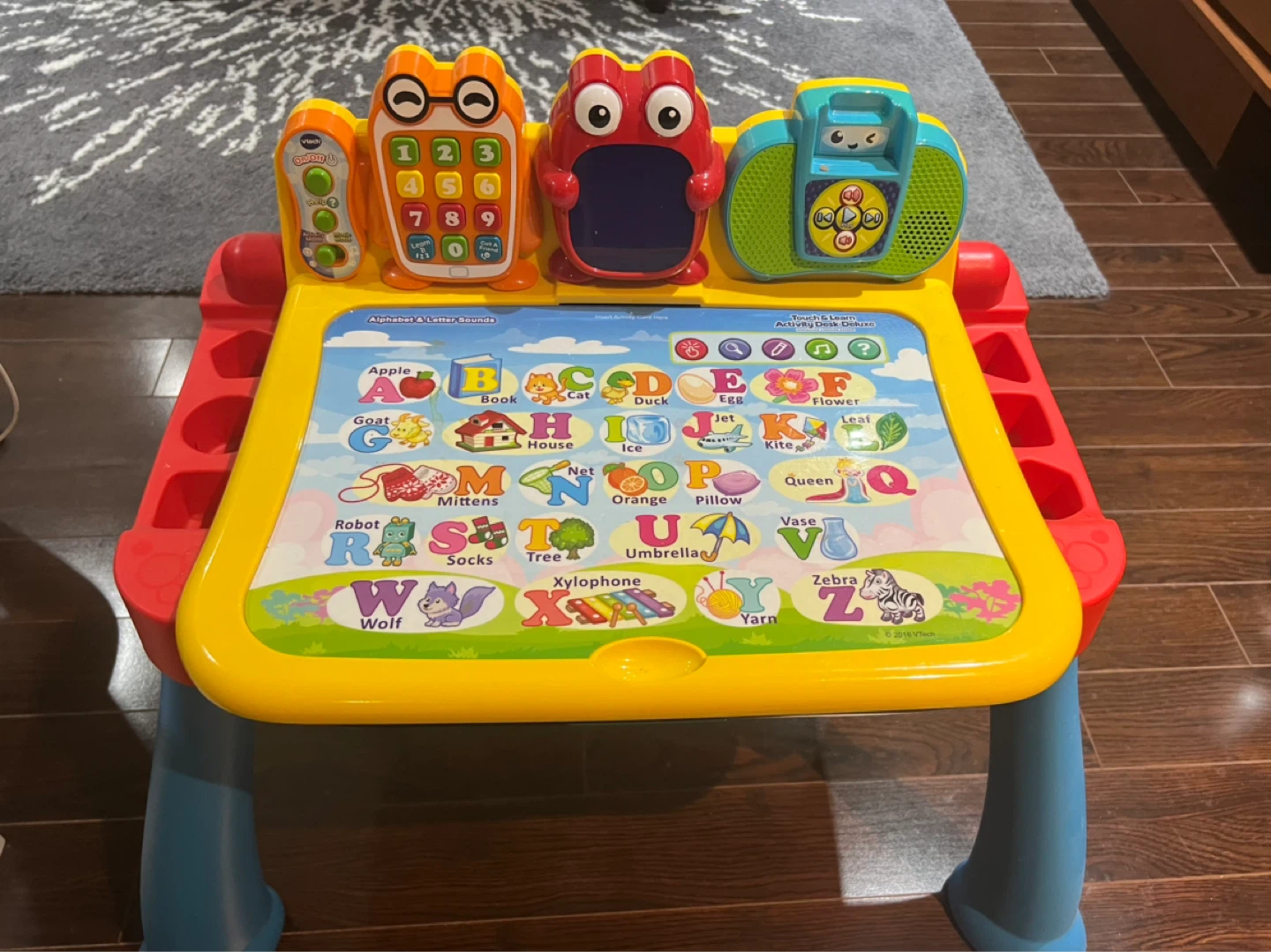 VTech Smart Study Desk Learning Activity Table