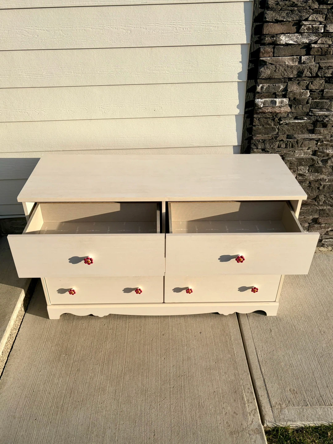 white dresser with 6 drawers - photo 2