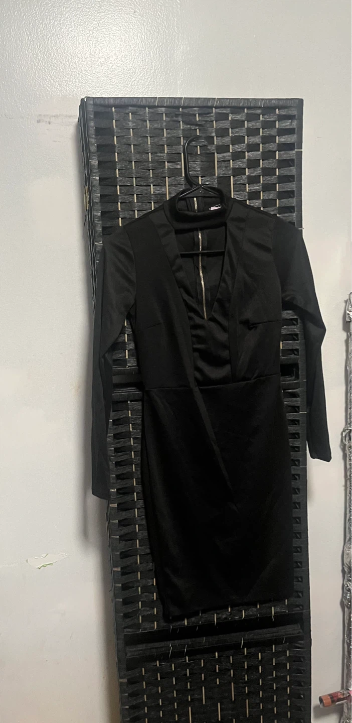 Black Long Sleeve V-Neck Dress size L - photo 2