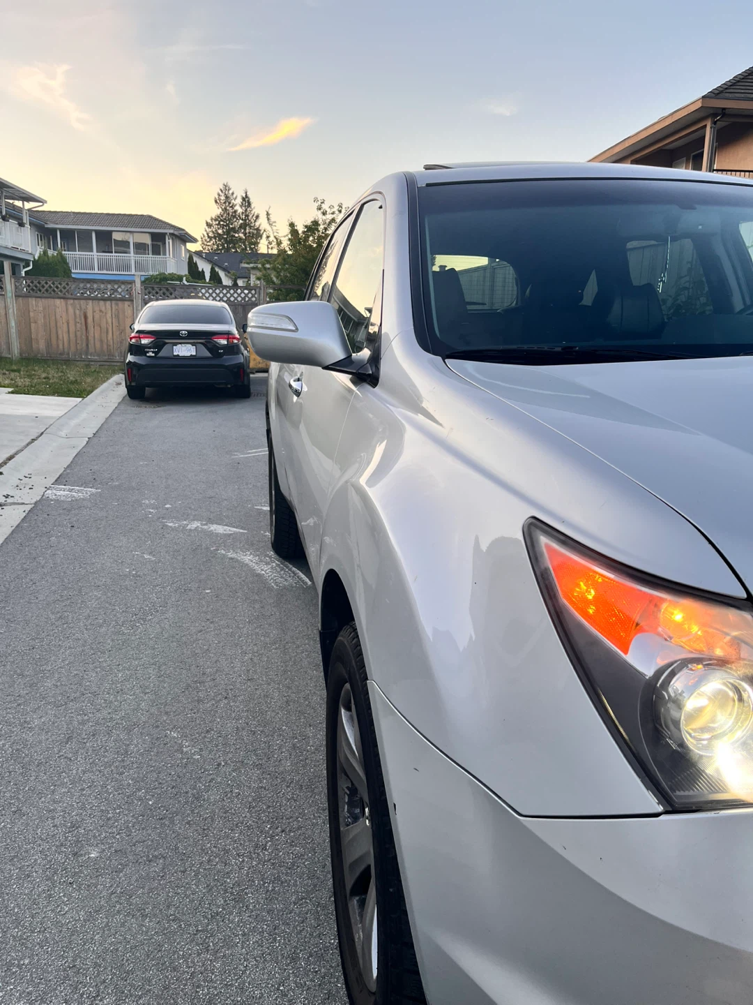 Acura MDX Silver SUV - photo 3
