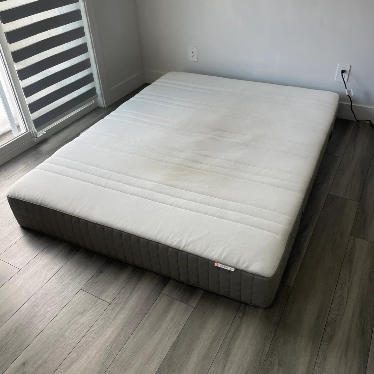 Queen Size Mattress - photo 3