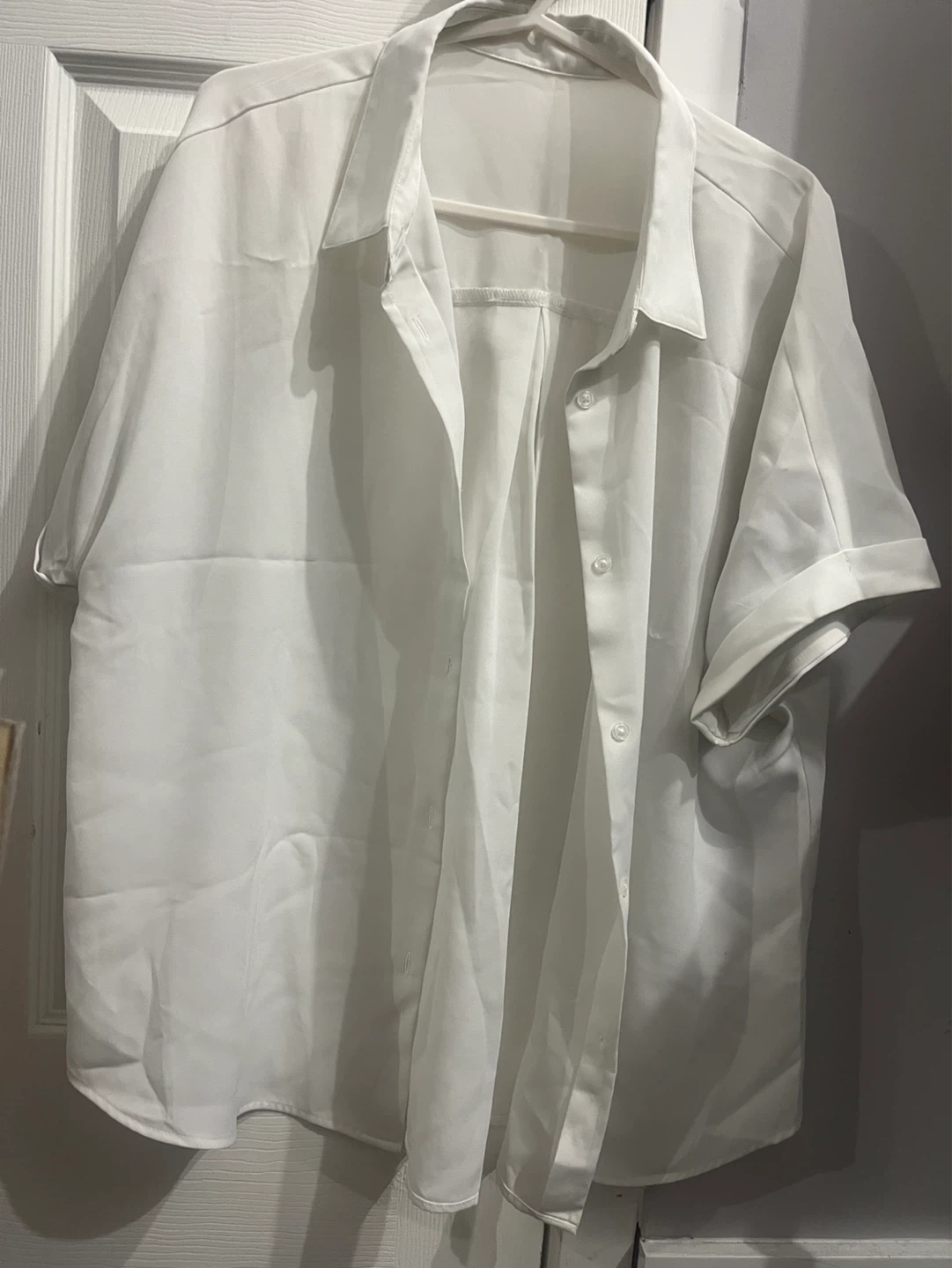 GU White Short Sleeve Button-Up Shirt