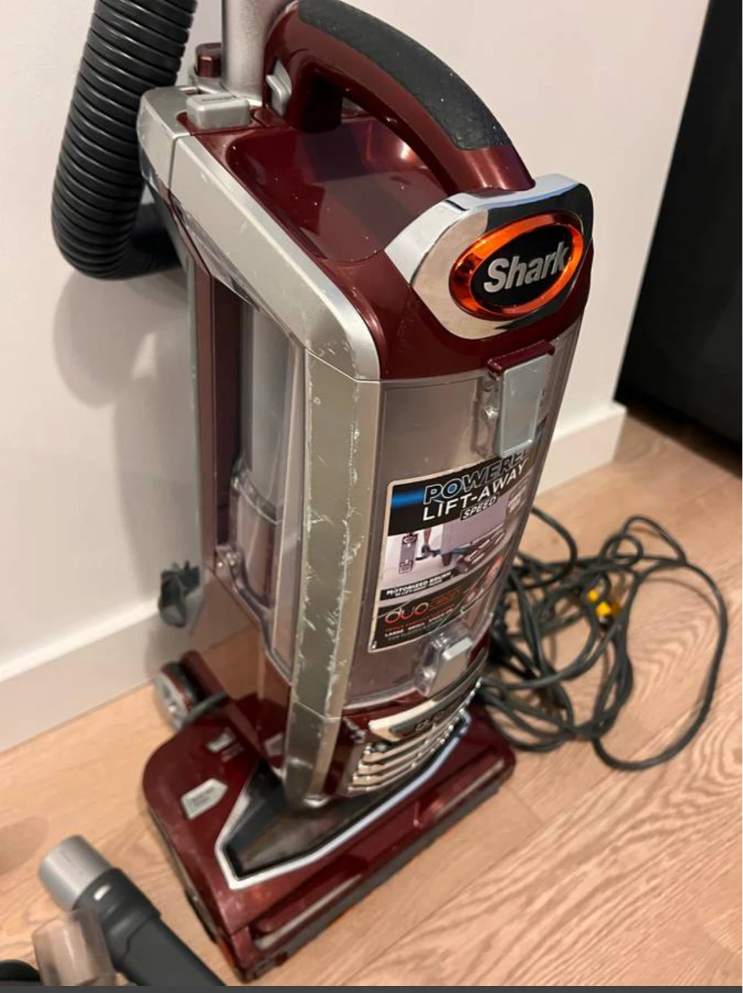 Shark Powered Lift-Away Vacuum Cleaner - photo 2