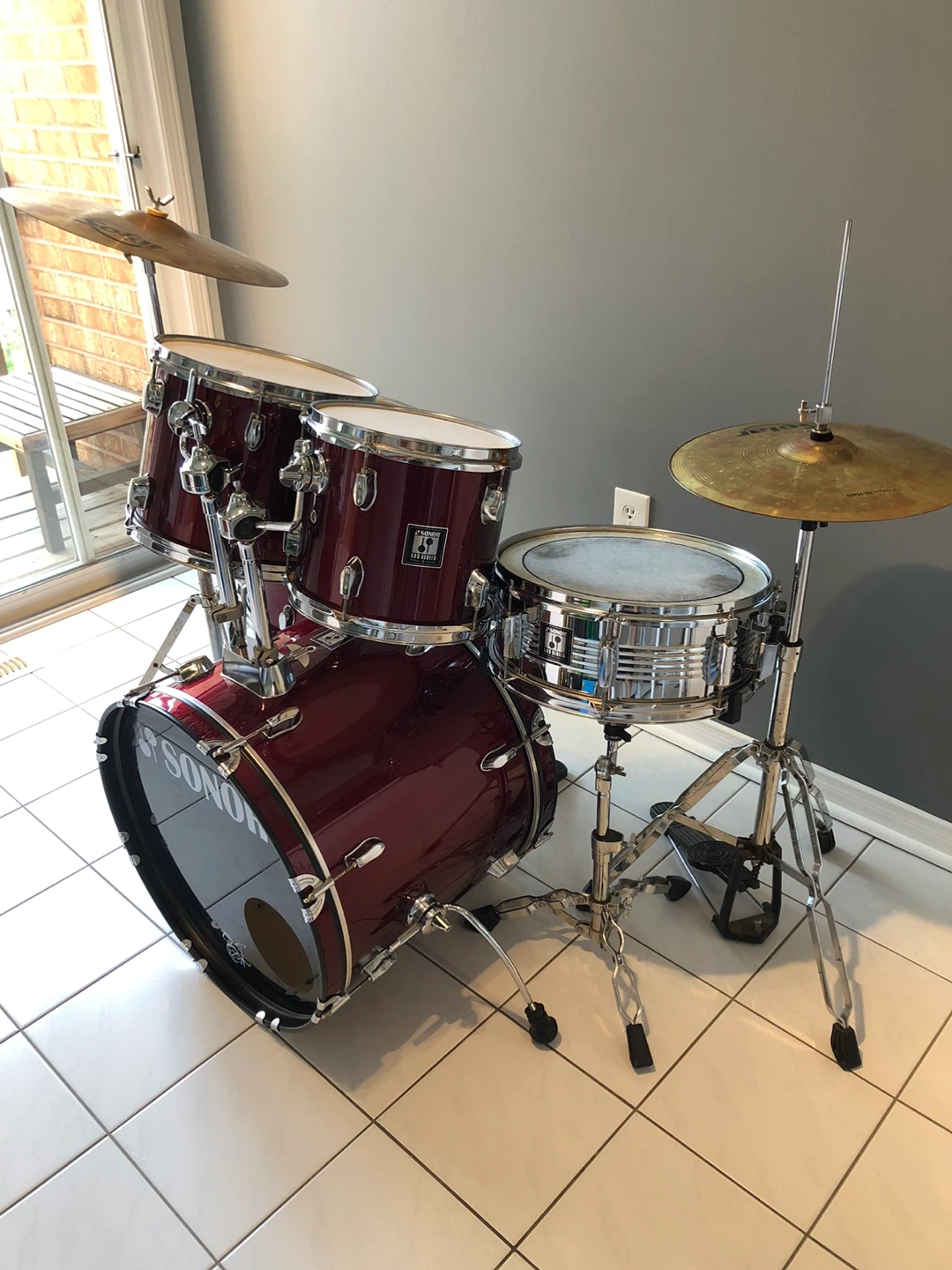 Sonor 5-piece drum kit - deep red - photo 4