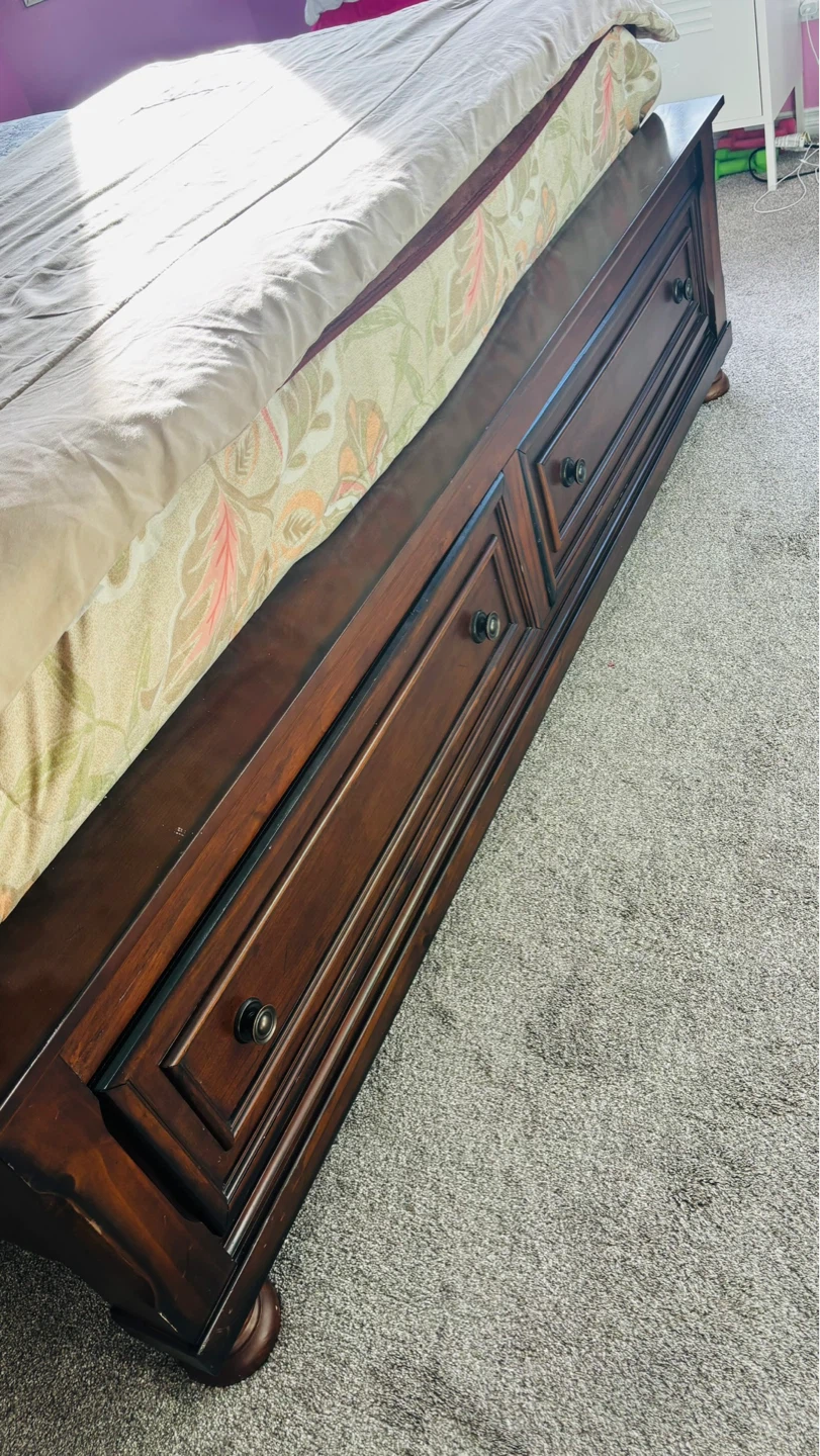King size Dark Wood Sleigh Bed Frame with Drawers - photo 4