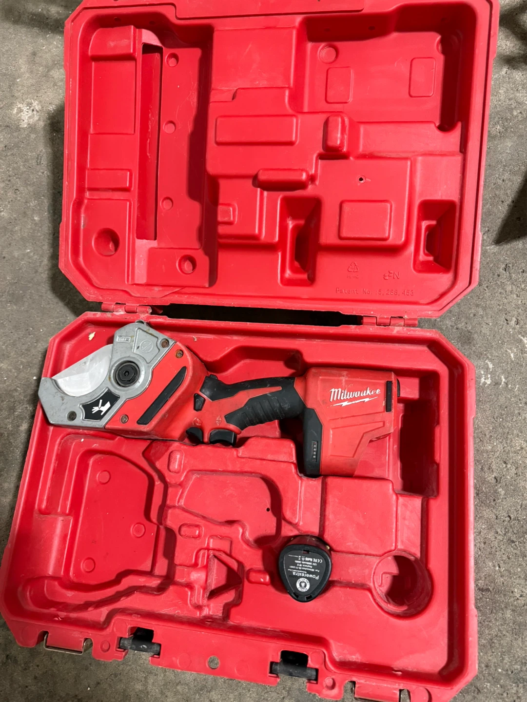 Milwaukee Tool M12 12-Volt Lithium-Ion Cordless PVC Shear Kit