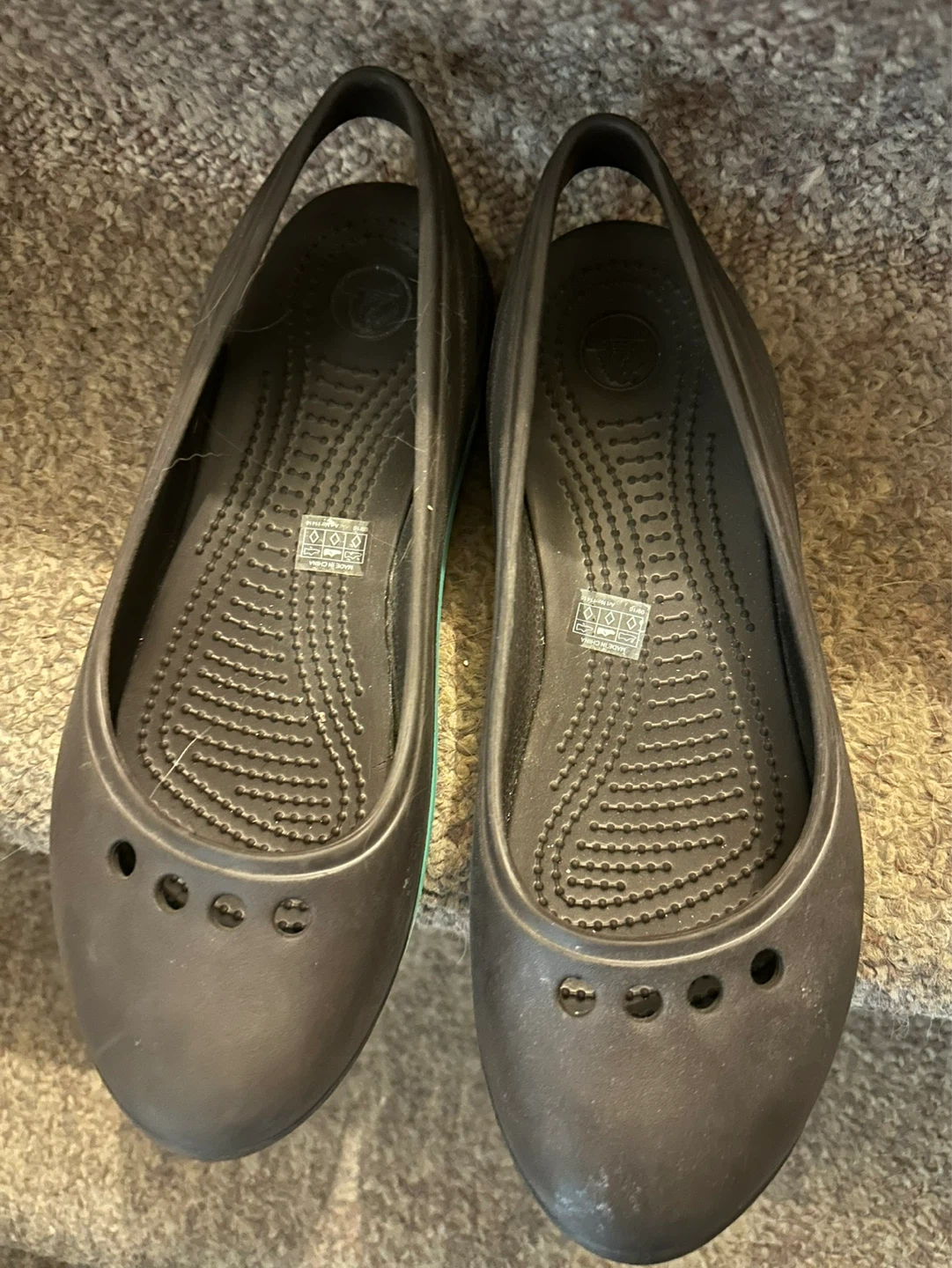 Crocs Women's Flats - Brown with Teal Trim