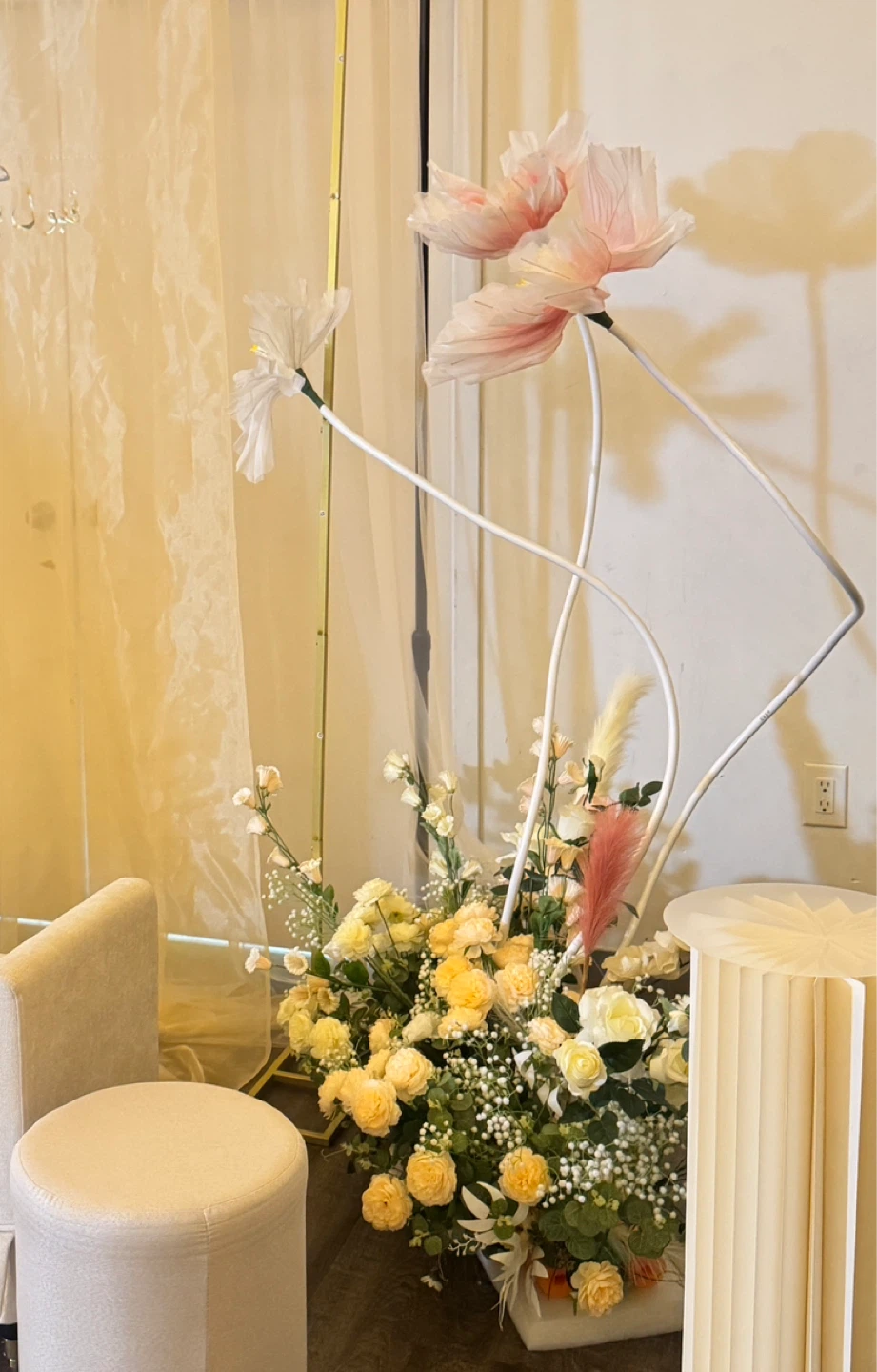 Giant Artificial Flower Decoration - photo 3