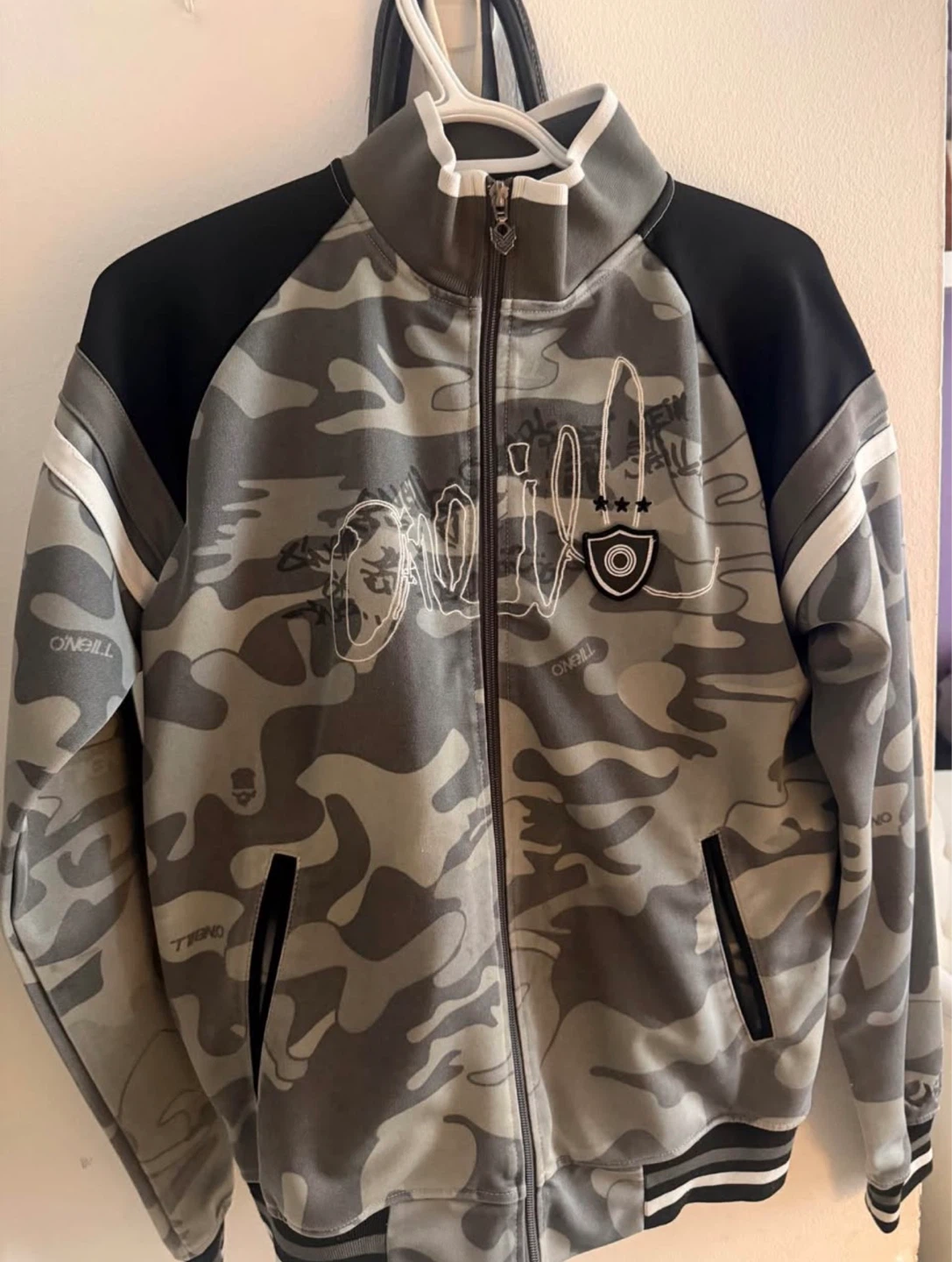 Black camo sweater