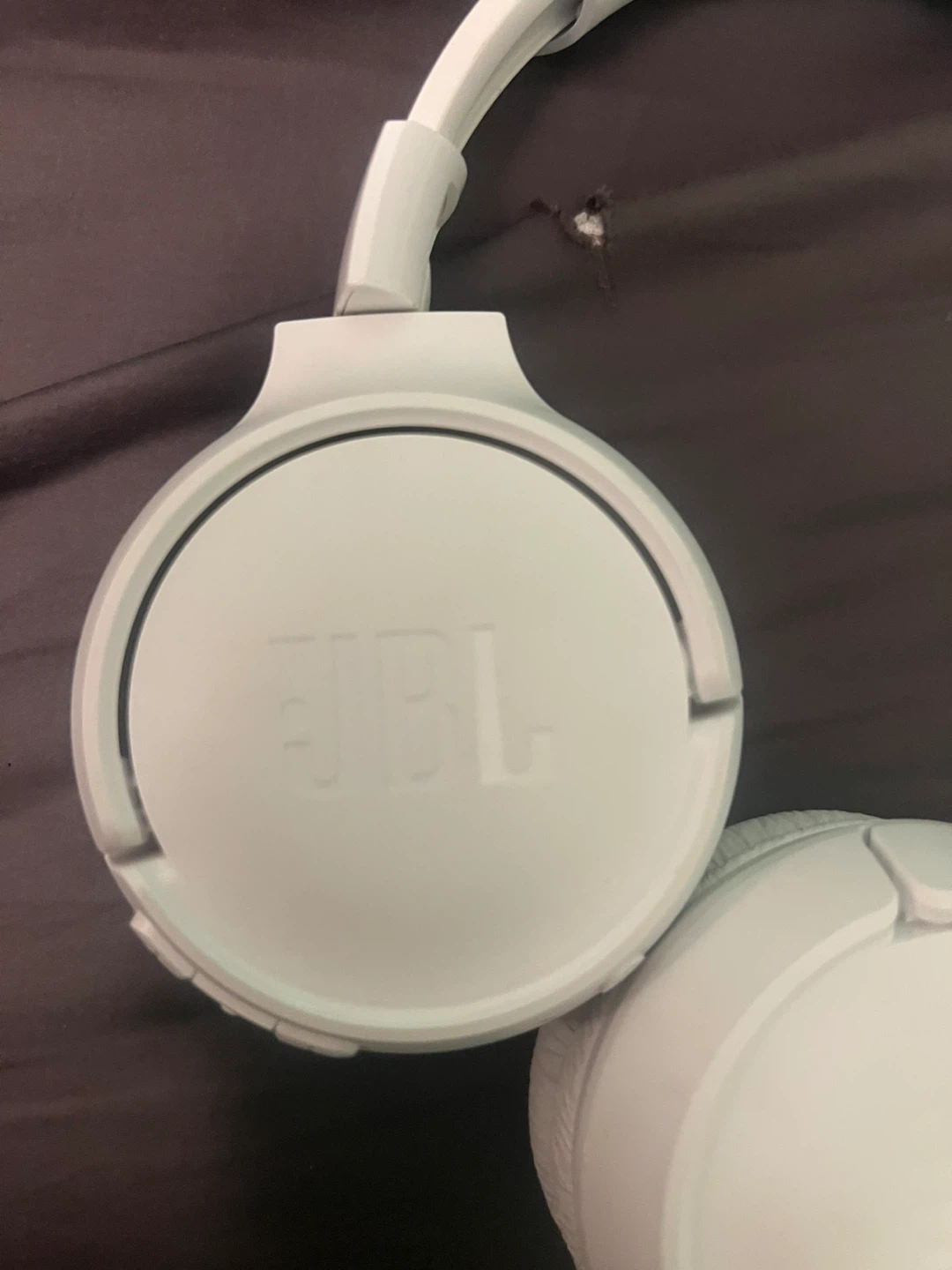 JBL Tune 510BT Wireless On-Ear Headphones - White - photo 3