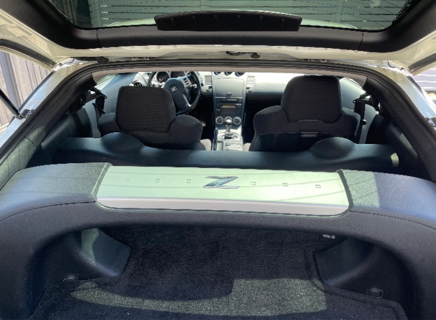 2004 White Nissan 350Z Coupe 6 Speed American Spec, 90000 miles - photo 3