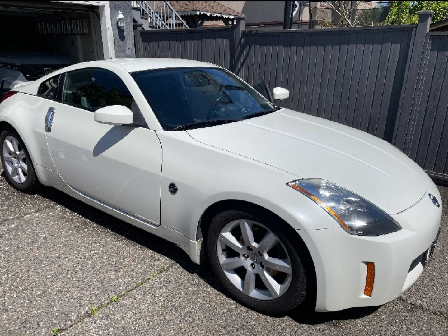 2004 White Nissan 350Z Coupe 6 Speed American Spec, 90000 miles - photo 5