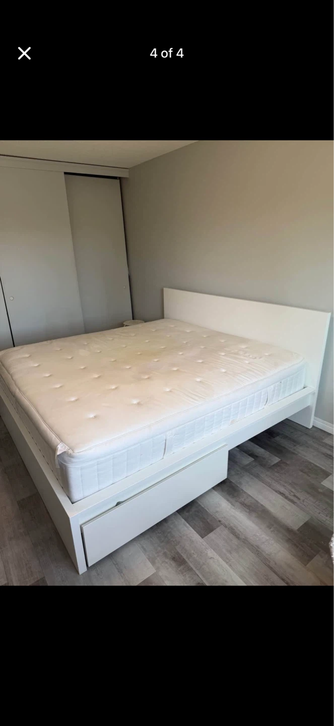 King size bed frame + mattress - photo 3