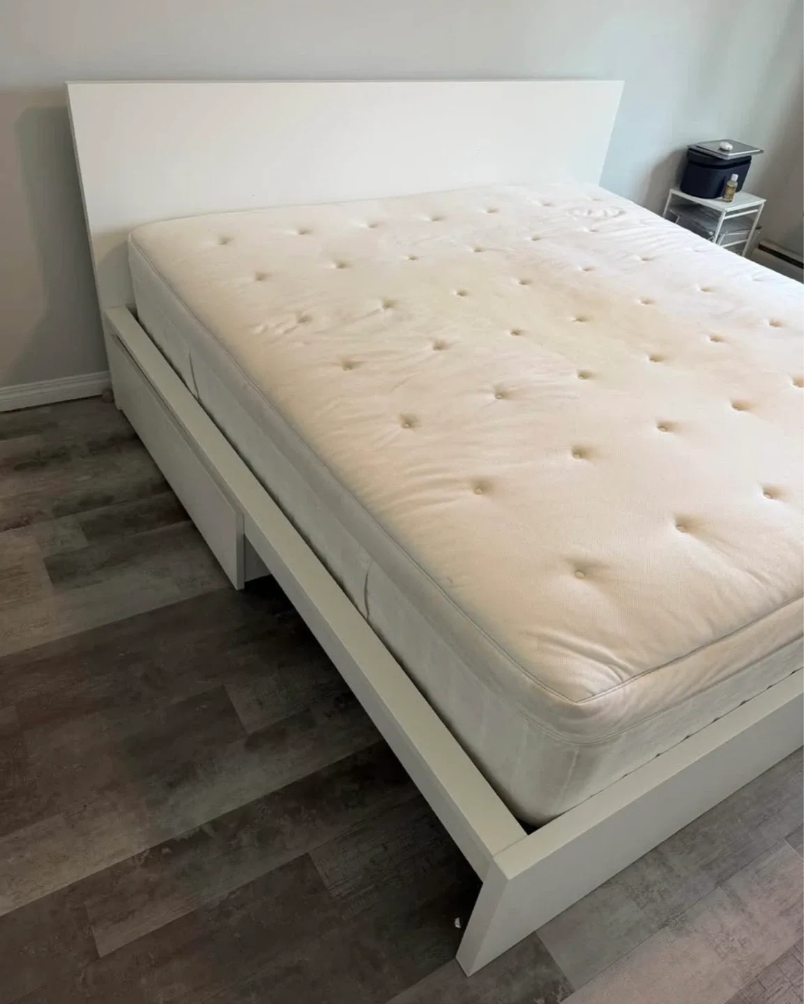 King size bed frame + mattress - photo 2