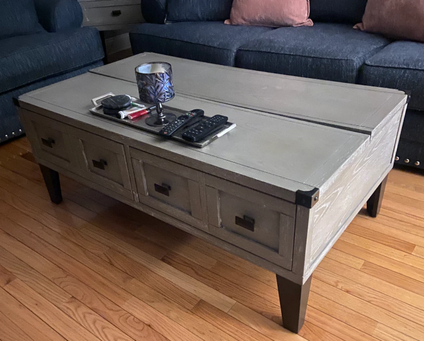 Bobs- 4 Piece Furniture Set - photo 2
