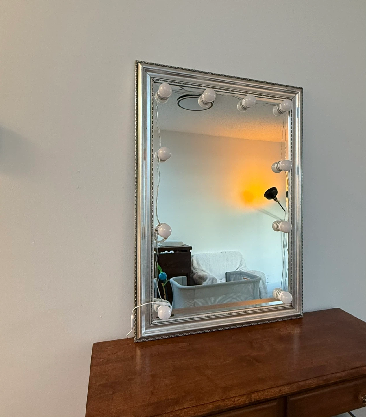 Large Mirror with Lights - photo 2