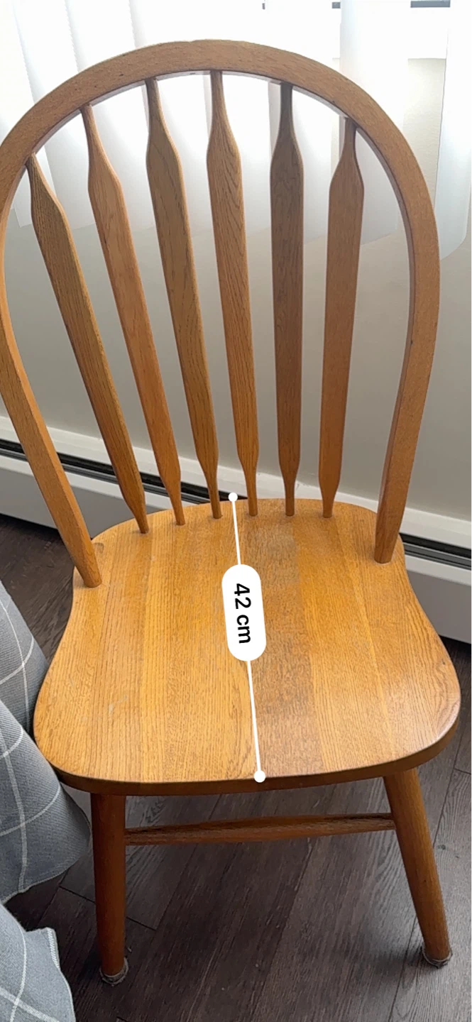 Round Dining Table and 4 Chairs - photo 3