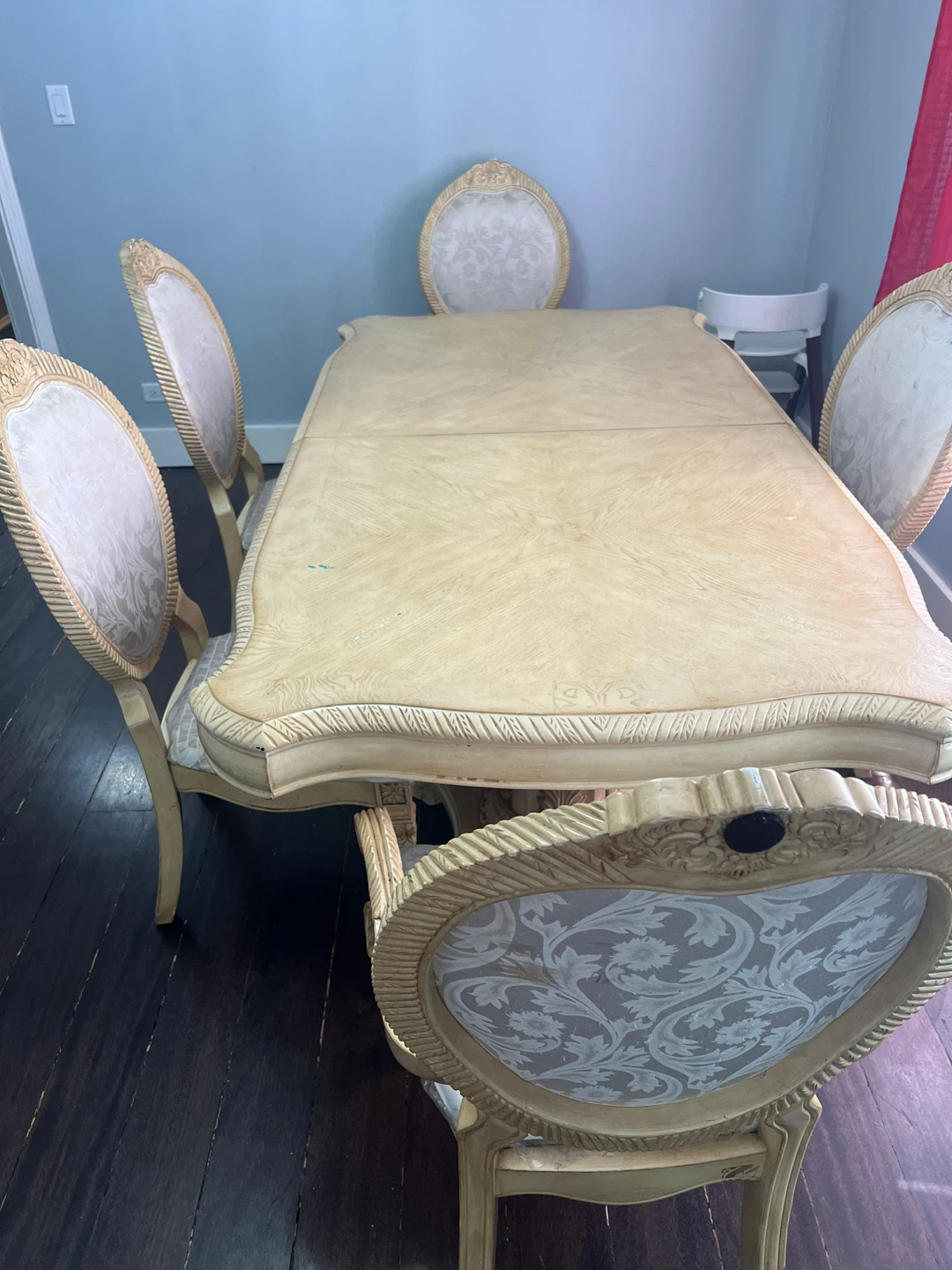 Dining Table with 4 Chairs