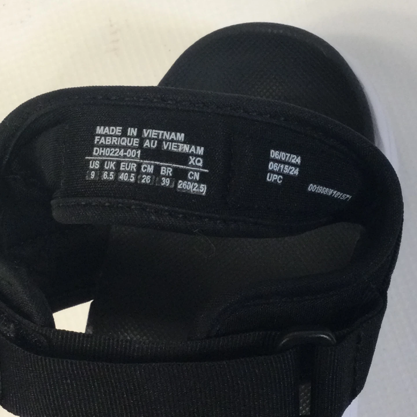 NIKE ICON CLASSIC SANDALS WOMENS BLACK/WHITE SZ 9 - photo 4